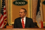 View Image '2008 Laureate Robert Dole addresses...'