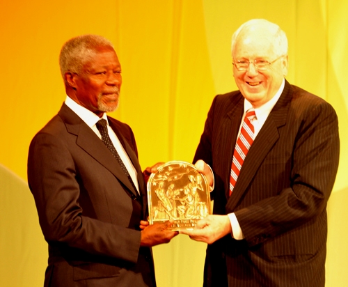 Kofi Annan and Amb. Kenneth Quinn