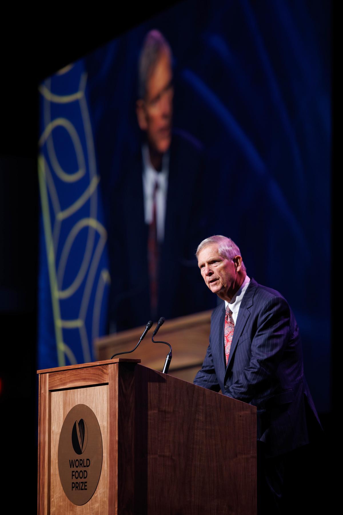 Thomas J. Vilsack speaks during Laureate Award Ceremony