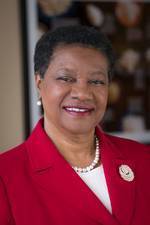 Dr. Evelyn Crayton